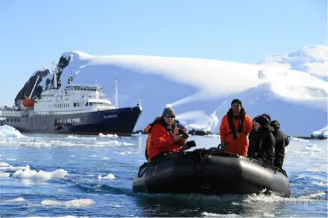 How to travel to Antarctica, description of the continent and seasonality 6